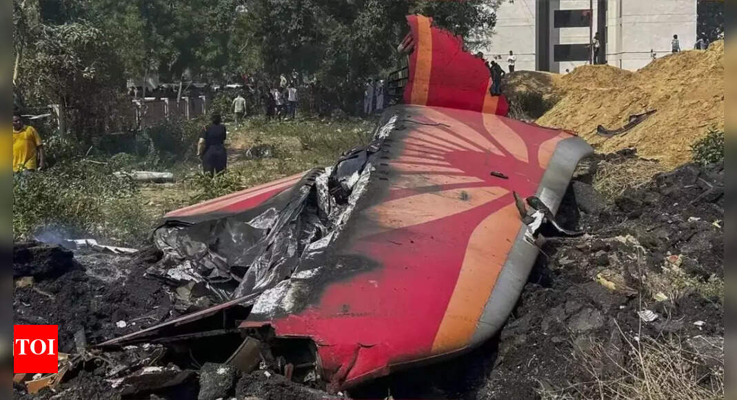 Air India plane crash: Flight fear deepens! Anxiety soars among frequent flyers, say psychiatrists