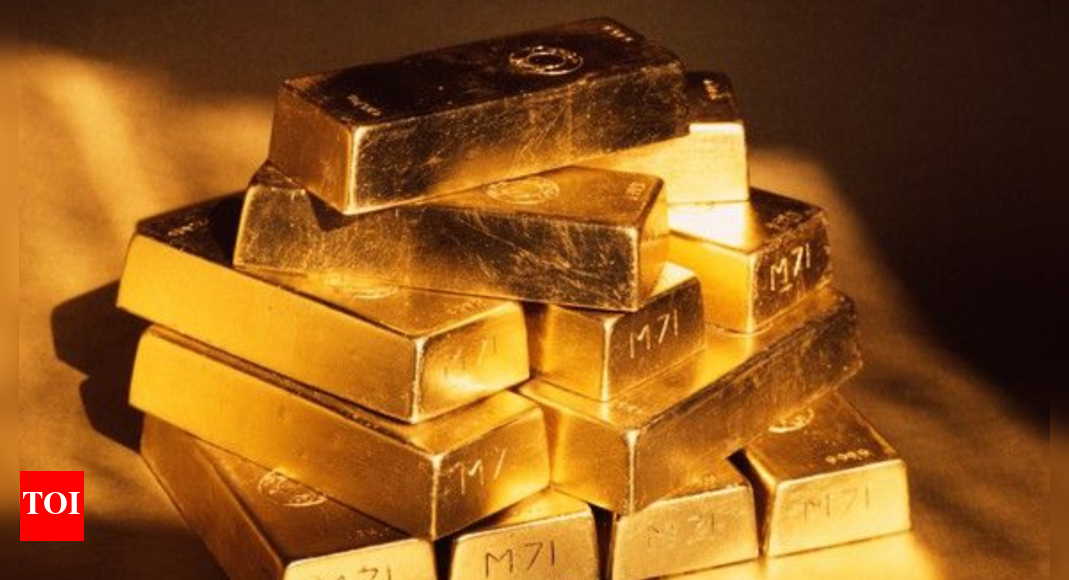 Gold outlook: Yellow metal prices may consolidate next week, traders eye Fed signals and global data cues