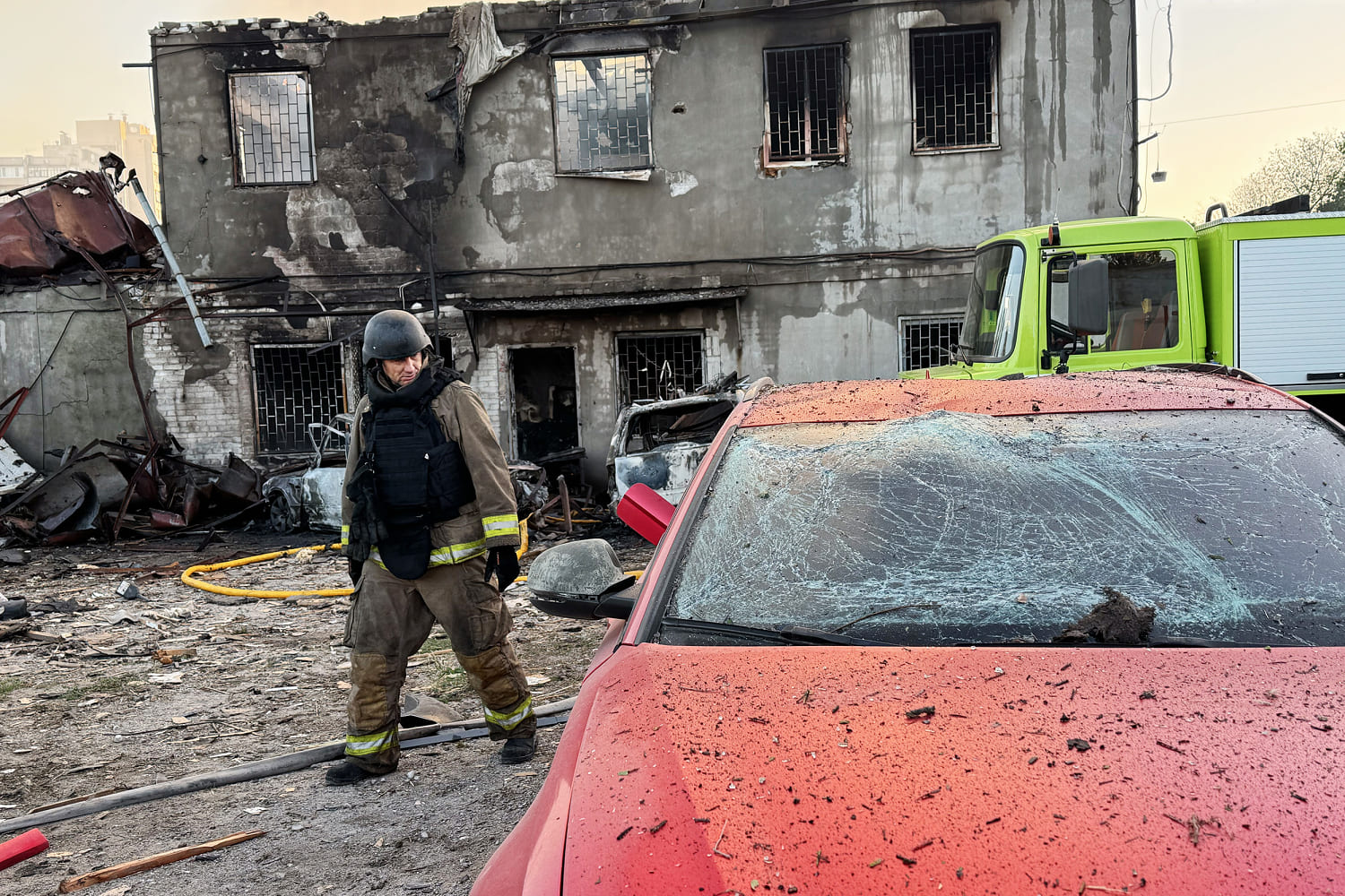 Trump’s rhetoric on Ukraine changes, while his actions so far remain the same​Peter Nicholas