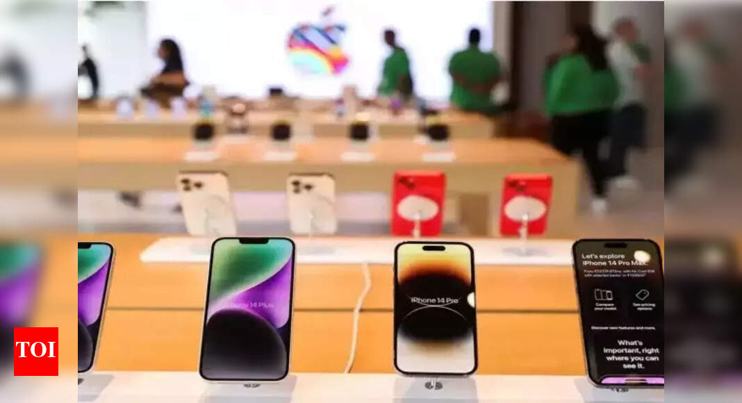 Smartphone exports up 60% in H1