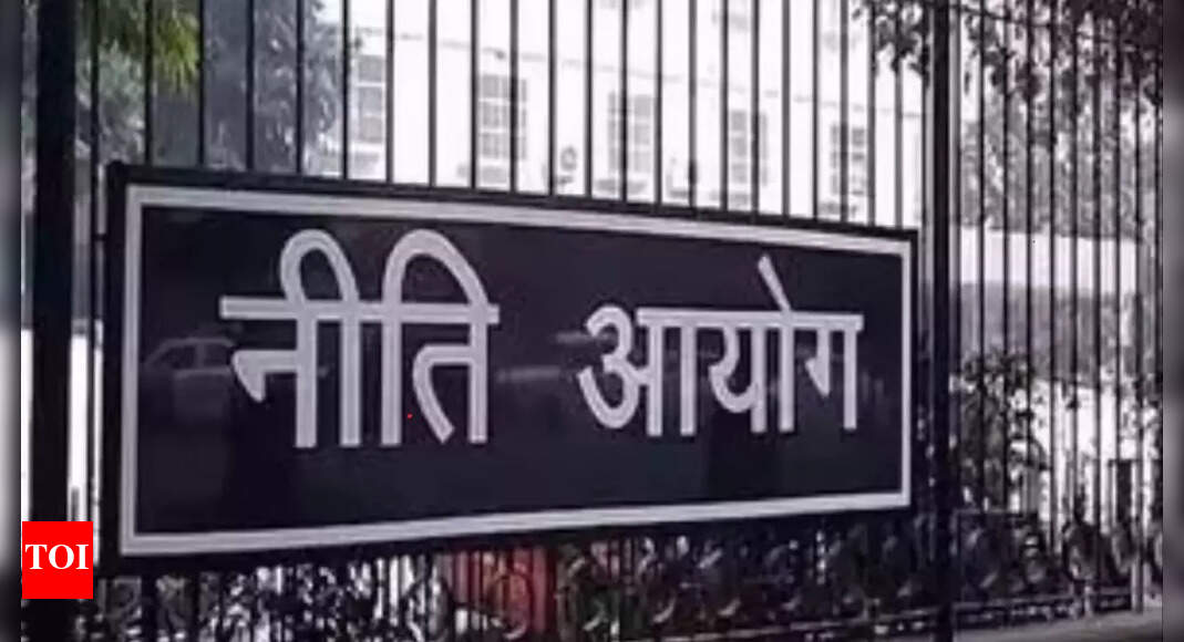 Panel suggests reforms to make life easy for small enterprises