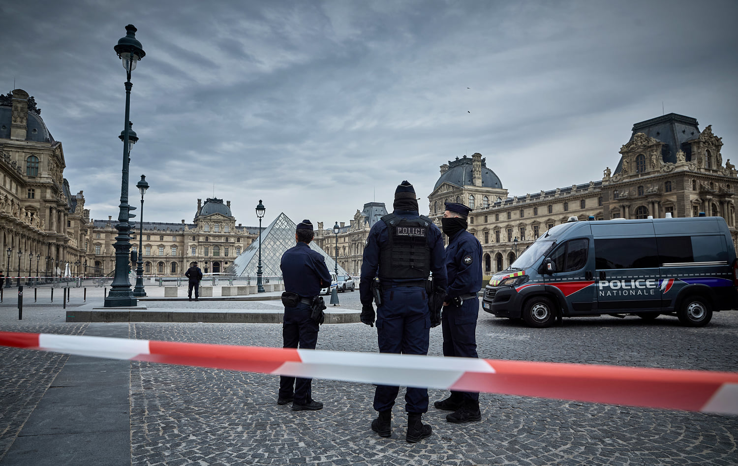 Four more arrested in connection with Louvre heist, Paris prosecutor says​Rebecca Cohen