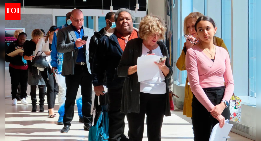 US jobs pulse: Openings stay near 7.7 million in October; layoffs hit highest level since early 2023