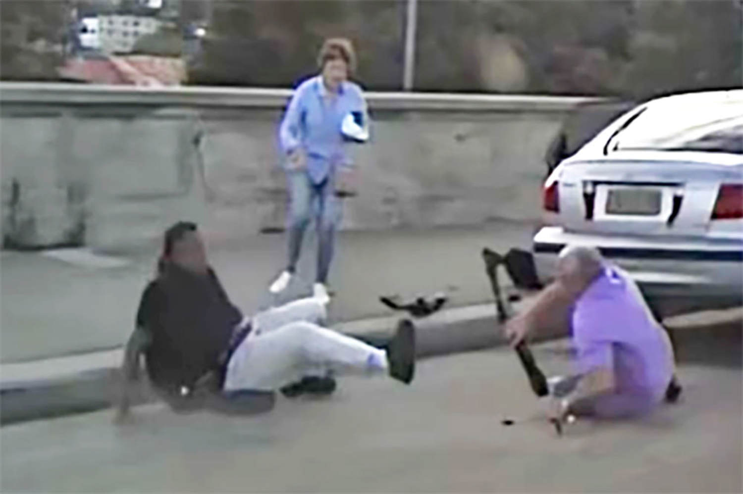 New video shows elderly couple trying to wrestle gun from Bondi shooter​Elmira Aliieva